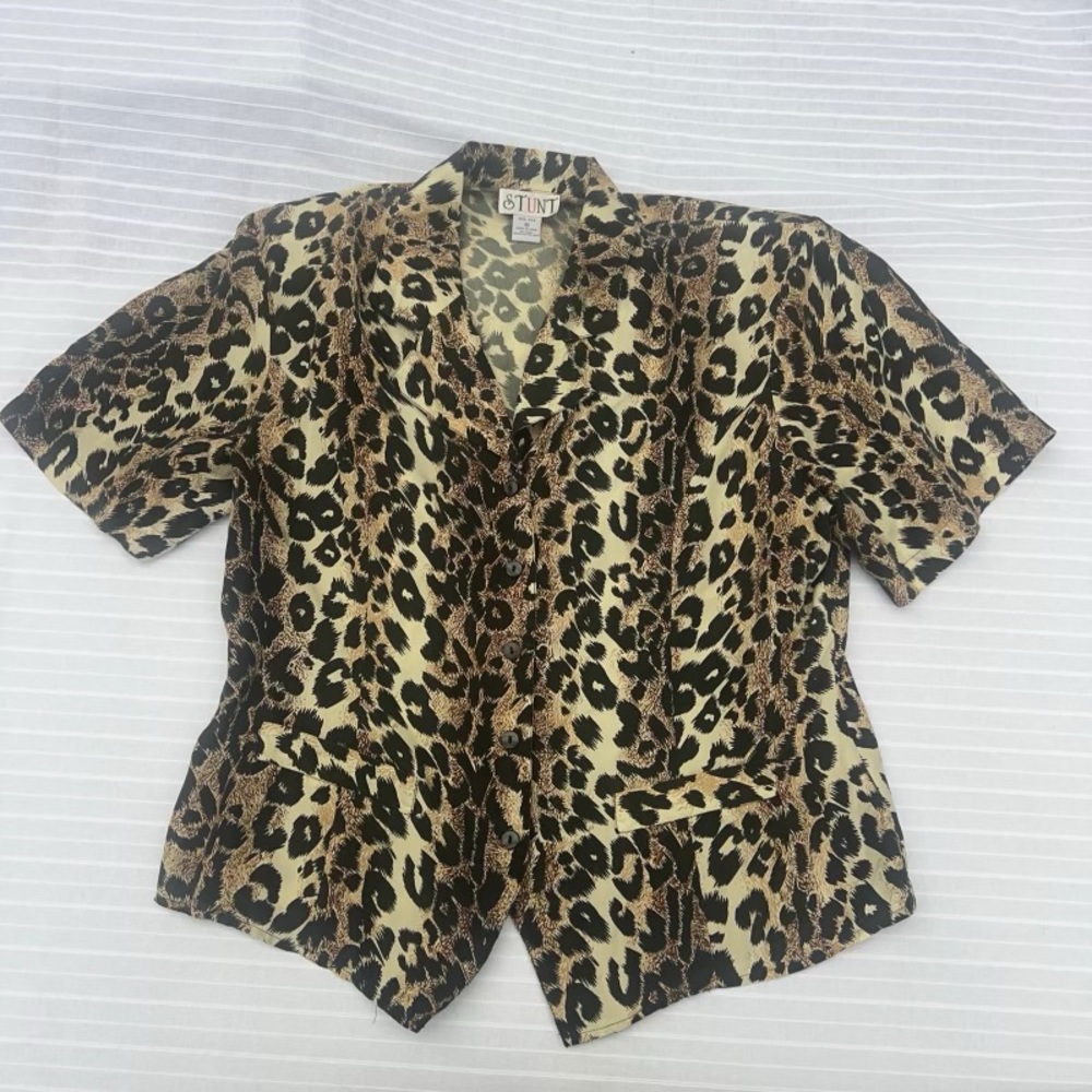 Stunt Animal Print Vintage 100% Silk Button-down Short Sleeve Shirt Size Med